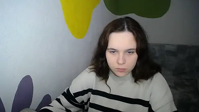 Snapshot of mini_girly chatting on 12/04/25, 01:10 mini girly online show from 12/04/25, 01:10