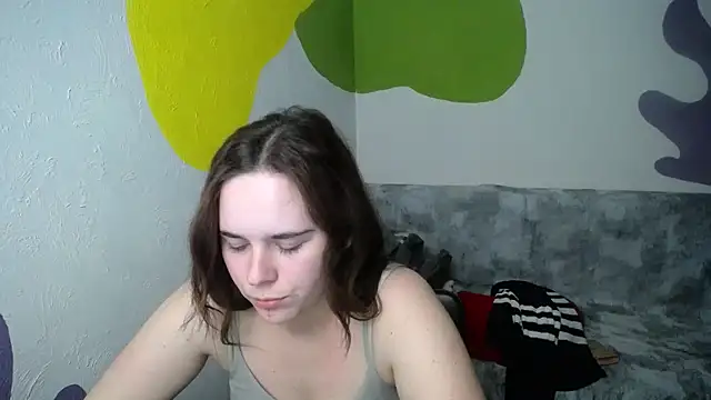 Snapshot of mini_girly chatting on 03/19/25, 06:44 mini girly online show from 03/19/25, 06:44