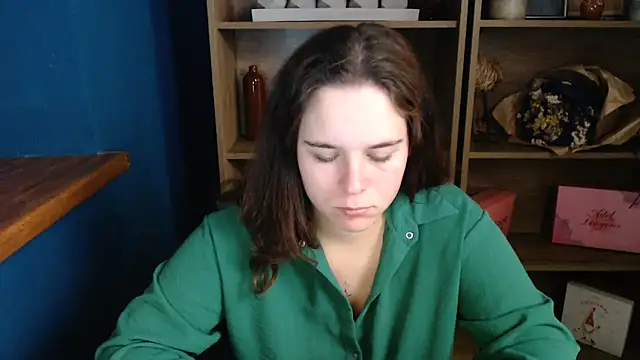 Snapshot of mini_girly chatting on 10/03/25, 05:53 mini girly online show from 10/03/25, 05:53