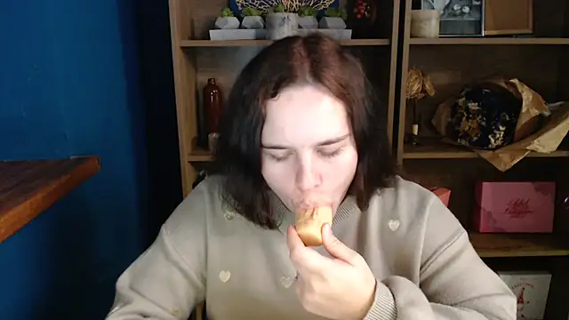 Snapshot of mini_girly chatting on 10/25/25, 02:39 mini girly online show from 10/25/25, 02:39