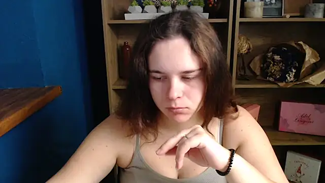 Snapshot of mini_girly chatting on 10/07/25, 09:32 mini girly online show from 10/07/25, 09:32