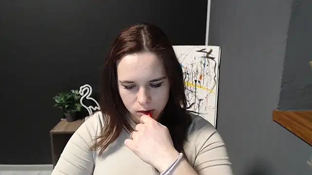 Snapshot of mini_girly chatting on 02/13/25, 04:39 mini girly online show from 02/13/25, 04:39