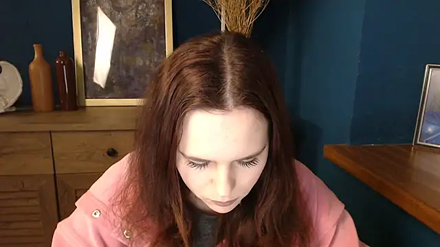 Snapshot of mini_girly chatting on 02/19/25, 04:22 mini girly online show from 02/19/25, 04:22