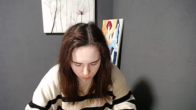 Snapshot of mini_girly chatting on 03/20/25, 07:25 mini girly online show from 03/20/25, 07:25