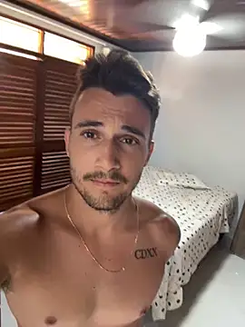 Snapshot of carvalhofelipe chatting on 01/07/25, 05:20 carvalhofelipe online show from 01/07/25, 05:20