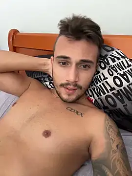 Snapshot of carvalhofelipe chatting on 02/27/25, 01:07 carvalhofelipe online show from 02/27/25, 01:07