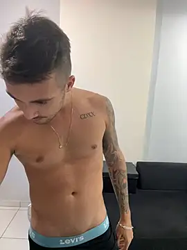 Snapshot of carvalhofelipe chatting on 02/28/25, 10:28 carvalhofelipe online show from 02/28/25, 10:28