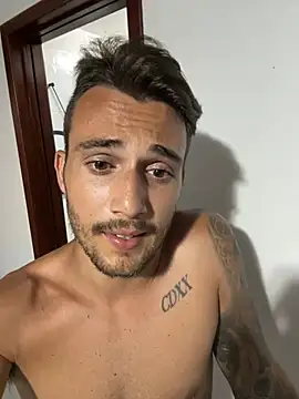 Snapshot of carvalhofelipe chatting on 01/09/25, 09:26 carvalhofelipe online show from 01/09/25, 09:26