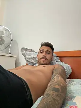 Snapshot of carvalhofelipe chatting on 01/31/25, 02:49 carvalhofelipe online show from 01/31/25, 02:49