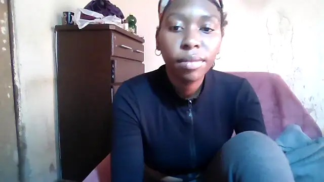 Snapshot of Hotdaily04 chatting on 09/21/25, 07:57 Hotdaily04 online show from 09/21/25, 07:57