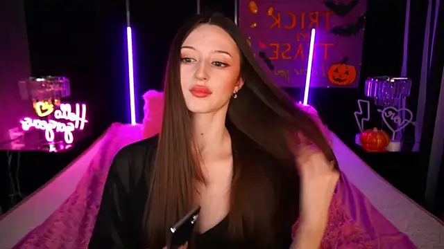 Snapshot of Marmeladkaaa chatting on 10/31/25, 02:24 Marmeladkaaa online show from 10/31/25, 02:24