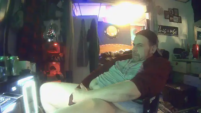 MacGayver1977 online show from 03/03/25, 04:43