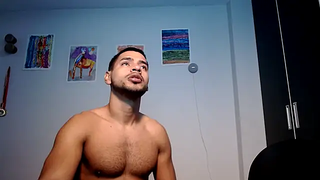 HOTLATINO2025 online show from 09/08/25, 03:44