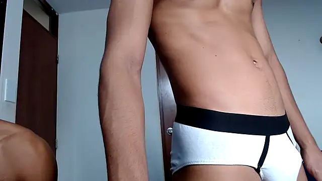 HOTLATINO2025 online show from 03/31/26, 03:36