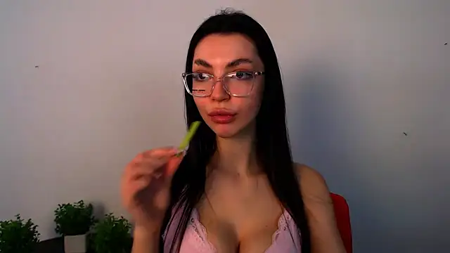 Lexi Jous online show from 05/06/26, 12:20