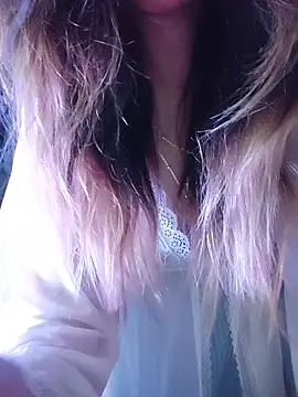 LoveFoxyQueen online show from 03/25/26, 08:52