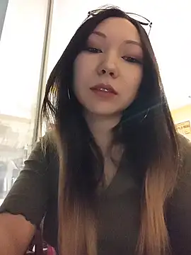 LoveFoxyQueen online show from 04/03/26, 04:57