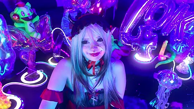 LaytonBox online show from 03/23/26, 03:45