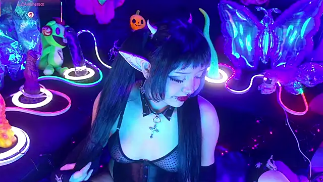 LaytonBox online show from 03/21/26, 02:10