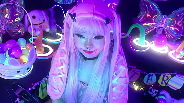 LaytonBox online show from 03/31/26, 03:03