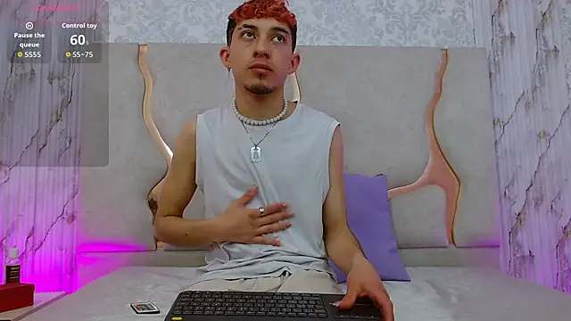 Axel tay online show from 12/20/25, 11:57