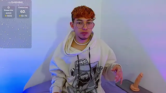 Snapshot of Axel_tay chatting on 03/21/25, 03:12 Axel tay online show from 03/21/25, 03:12