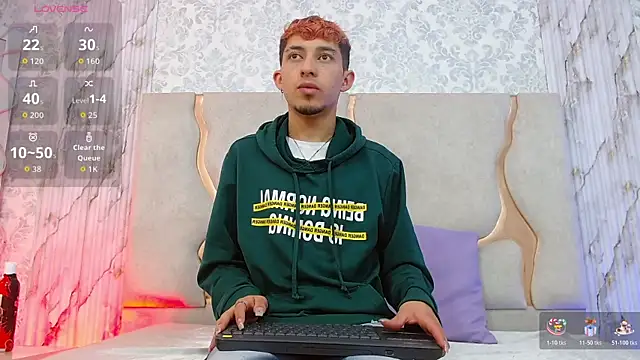 Axel tay online show from 12/22/25, 12:27