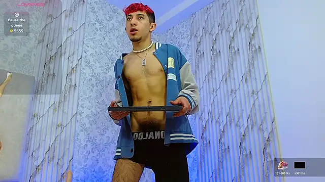 Snapshot of Axel_tay chatting on 12/03/25, 11:31 Axel tay online show from 12/03/25, 11:31