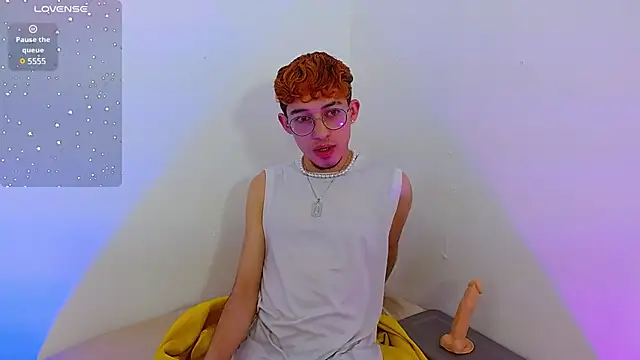 Snapshot of Axel_tay chatting on 03/22/25, 05:49 Axel tay online show from 03/22/25, 05:49