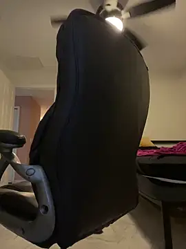 Snapshot of 32XRedBeard chatting on 10/11/25, 11:33 32XRedBeard online show from 10/11/25, 11:33