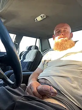 Snapshot of 32XRedBeard chatting on 02/07/26, 09:45 32XRedBeard online show from 02/07/26, 09:45