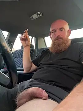 Snapshot of 32XRedBeard chatting on 02/15/26, 12:04 32XRedBeard online show from 02/15/26, 12:04