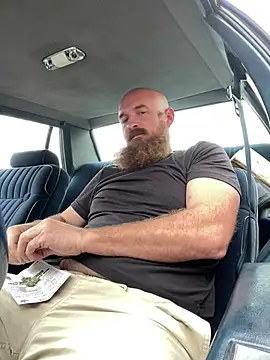 Snapshot of 32XRedBeard chatting on 02/22/26, 05:03 32XRedBeard online show from 02/22/26, 05:03