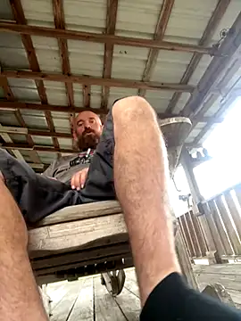 Snapshot of 32XRedBeard chatting on 01/08/26, 10:27 32XRedBeard online show from 01/08/26, 10:27