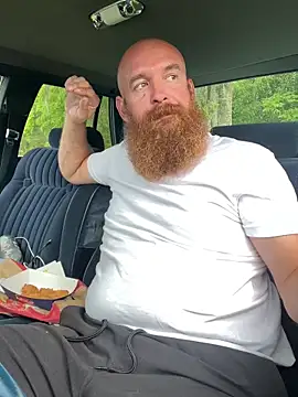 Snapshot of 32XRedBeard chatting on 03/16/25, 10:20 32XRedBeard online show from 03/16/25, 10:20