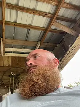 Snapshot of 32XRedBeard chatting on 06/25/26, 06:24 32XRedBeard online show from 06/25/26, 06:24