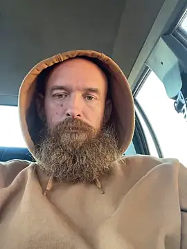 Snapshot of 32XRedBeard chatting on 02/01/26, 12:58 32XRedBeard online show from 02/01/26, 12:58