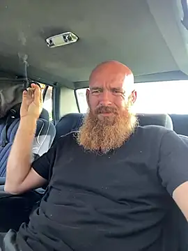 Snapshot of 32XRedBeard chatting on 07/15/26, 12:34 32XRedBeard online show from 07/15/26, 12:34