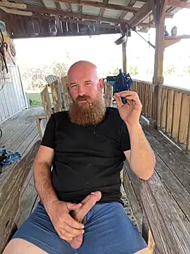 Snapshot of 32XRedBeard chatting on 02/18/26, 09:22 32XRedBeard online show from 02/18/26, 09:22