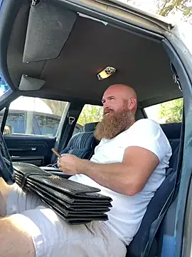 Snapshot of 32XRedBeard chatting on 02/27/25, 07:26 32XRedBeard online show from 02/27/25, 07:26