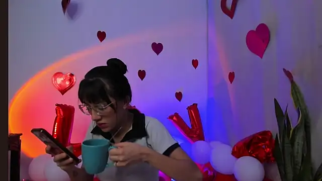 Snapshot of GABBYMORGAN chatting on 02/18/25, 10:38 GABBYMORGAN online show from 02/18/25, 10:38