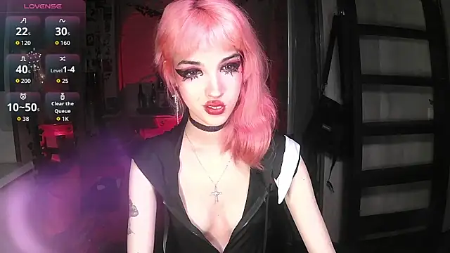 Snapshot of Ink__pleasure chatting on 10/21/25, 11:48 Ink pleasure online show from 10/21/25, 11:48