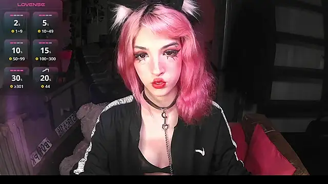 Snapshot of Ink__pleasure chatting on 09/09/25, 11:47 Ink pleasure online show from 09/09/25, 11:47