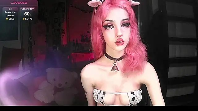 Snapshot of Ink__pleasure chatting on 10/12/25, 12:01 Ink pleasure online show from 10/12/25, 12:01