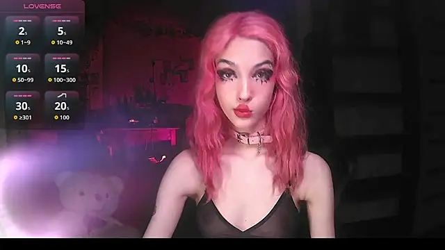 Snapshot of Ink__pleasure chatting on 10/12/25, 10:11 Ink pleasure online show from 10/12/25, 10:11