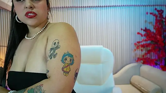 Snapshot of Emma_Walkerr_ chatting on 10/01/25, 07:07 Emma Walkerr online show from 10/01/25, 07:07