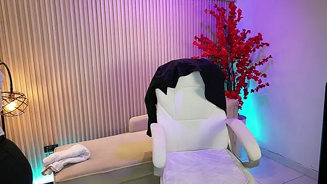 Snapshot of Emma_Walkerr_ chatting on 09/27/25, 07:09 Emma Walkerr online show from 09/27/25, 07:09