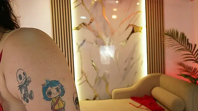 Snapshot of Emma_Walkerr_ chatting on 02/24/26, 07:15 Emma Walkerr online show from 02/24/26, 07:15