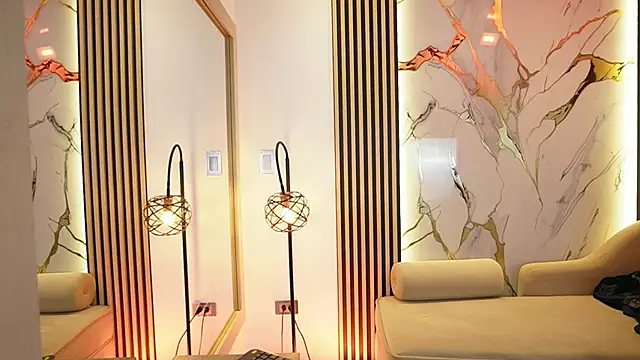 Snapshot of Emma_Walkerr_ chatting on 02/07/26, 07:00 Emma Walkerr online show from 02/07/26, 07:00