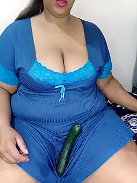 Samara-Bella online show from 10/25/25, 04:55